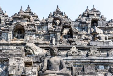 Borobudur Buddha : comprendre les statues et la symbolique du temple